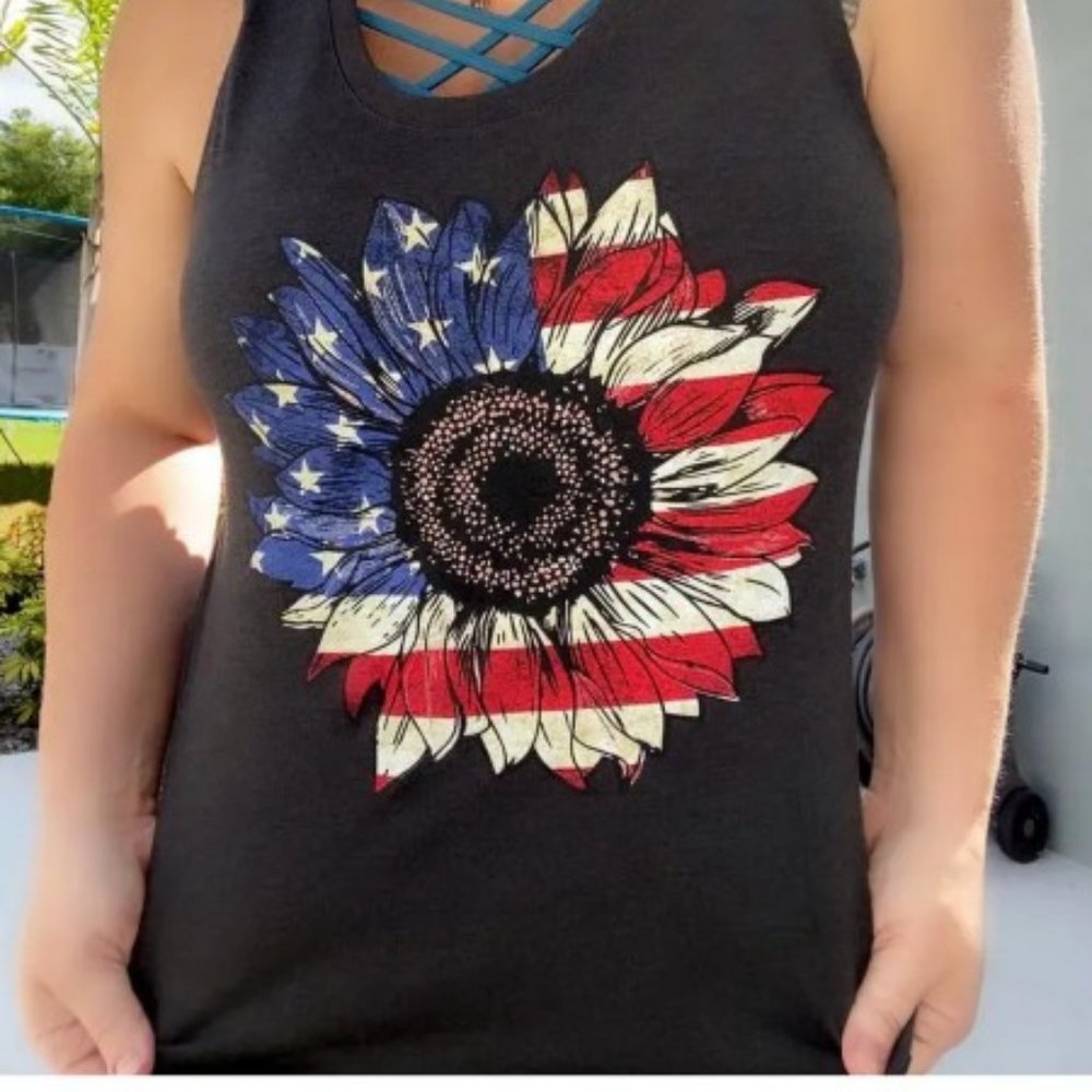 Women's Patriotic Sunflower Graphic Tank Top